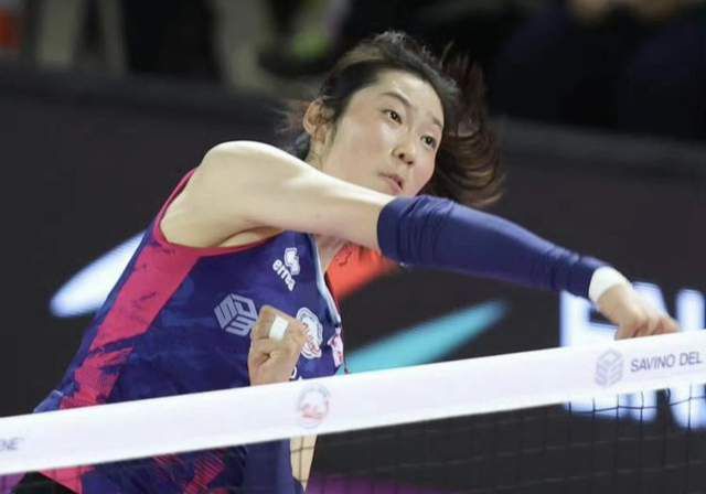女董事长被戴乳环调教